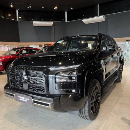 MITSUBISHI TRITON 2.4 BITURBO DIESEL CD KATANA 4X4 AUTOMÁTICO MITSUBISHI TRITON 2.4 BITURBO DIESEL CD KATANA 4X4 AUTOMÁTICO